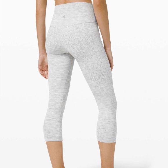 EUC Lululemon Align Crop *21" Wee Are From Space Nimbus Battleship Size 2 - Picture 3 of 11
